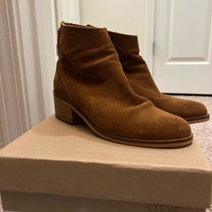 Steve Madden Suede Boots Sz 6